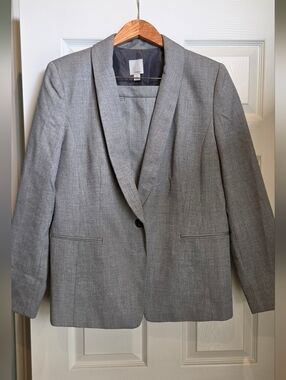 Women's Suit:Halogen Light Gray Shawl-Collar Single-Button Blazer W/Pencil Skirt